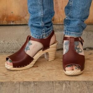 Sweedish SANDGRENS Leather T-Strap Clogs Handmade Sandal Heel Platform Chunky 9